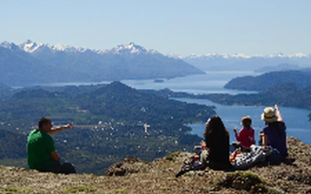 Vista panorámica de Bariloche desde la zona de Cerro Campanario